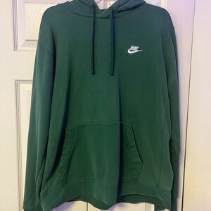 Nike Men's Green Hoodie